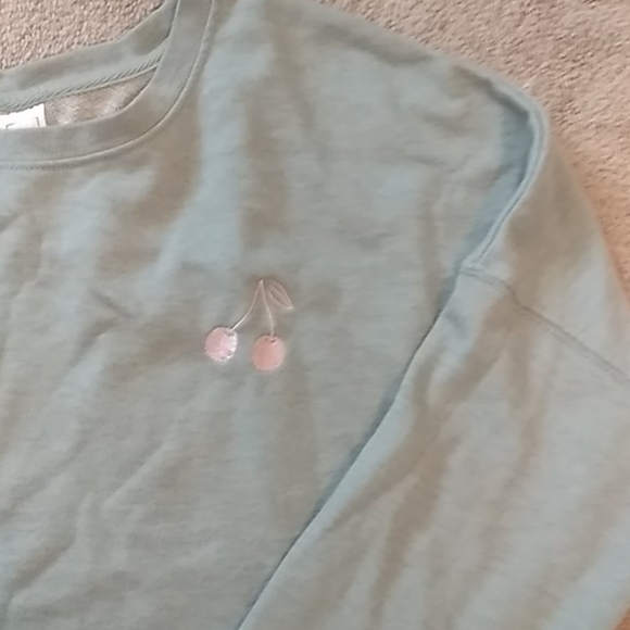 Sweater - Picture 2 of 2